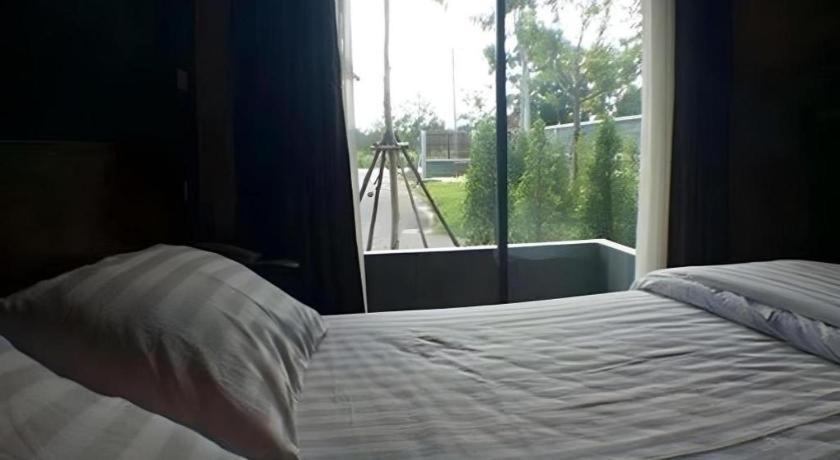The Infinite Resort Nakhon Szavan Kültér fotó