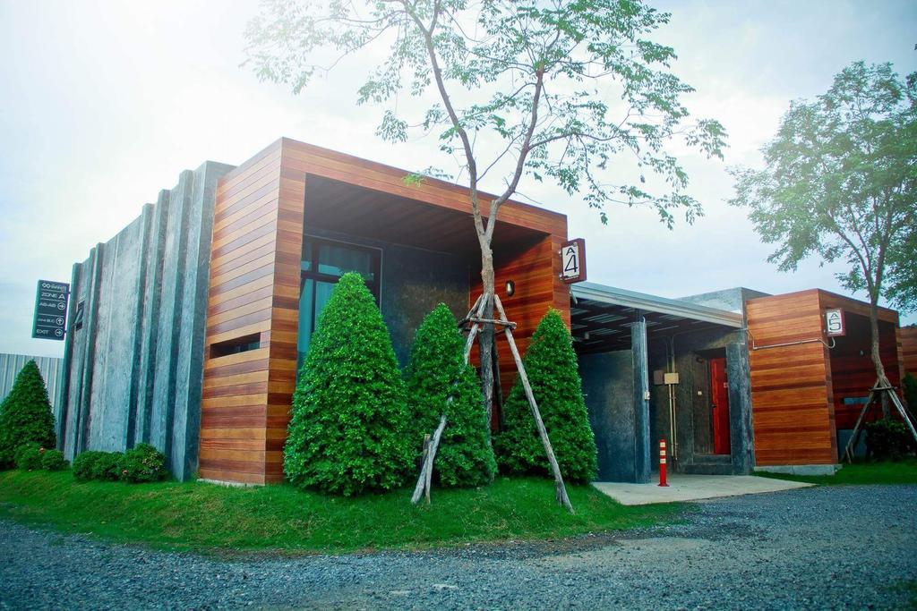 The Infinite Resort Nakhon Szavan Kültér fotó